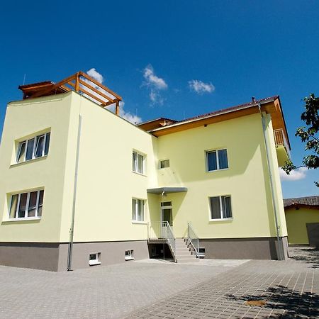 Villa Marcus Pasohlávky エクステリア 写真